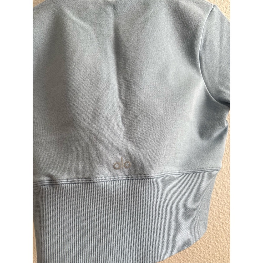 NWT ALO Yoga Seamless Winter Warm Cropped Plush short sleeve SM - Picture 9 of 9